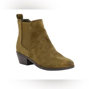 Dunes Suede Jagger Ankle Chelsea Boot in Olive Green Office Casual Winter Bootie